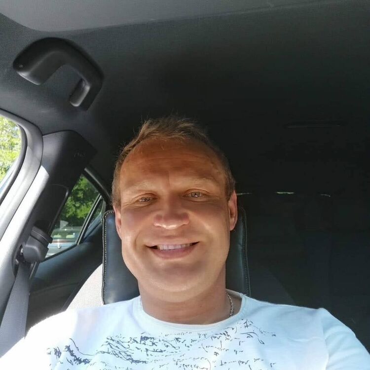  22206457  Martin, 44 ,    Johanneshov