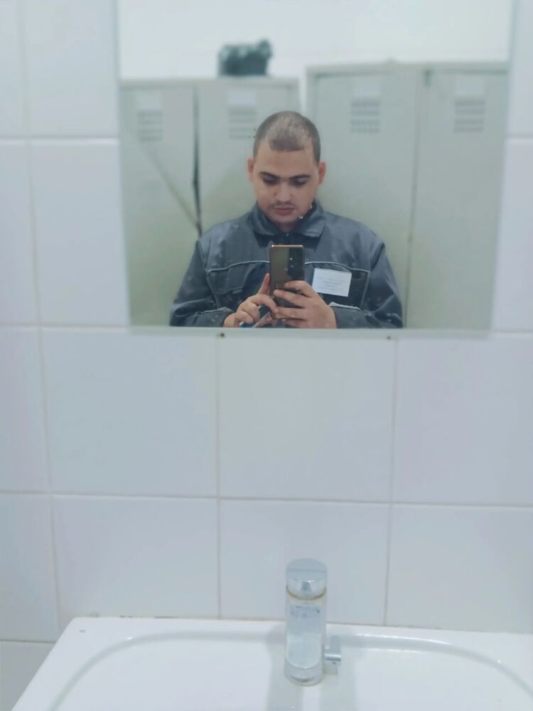 ,   Daniil, 21 ,   c 
