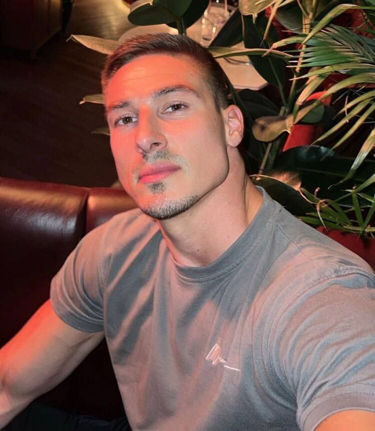  ,   Diego, 29 ,   ,   