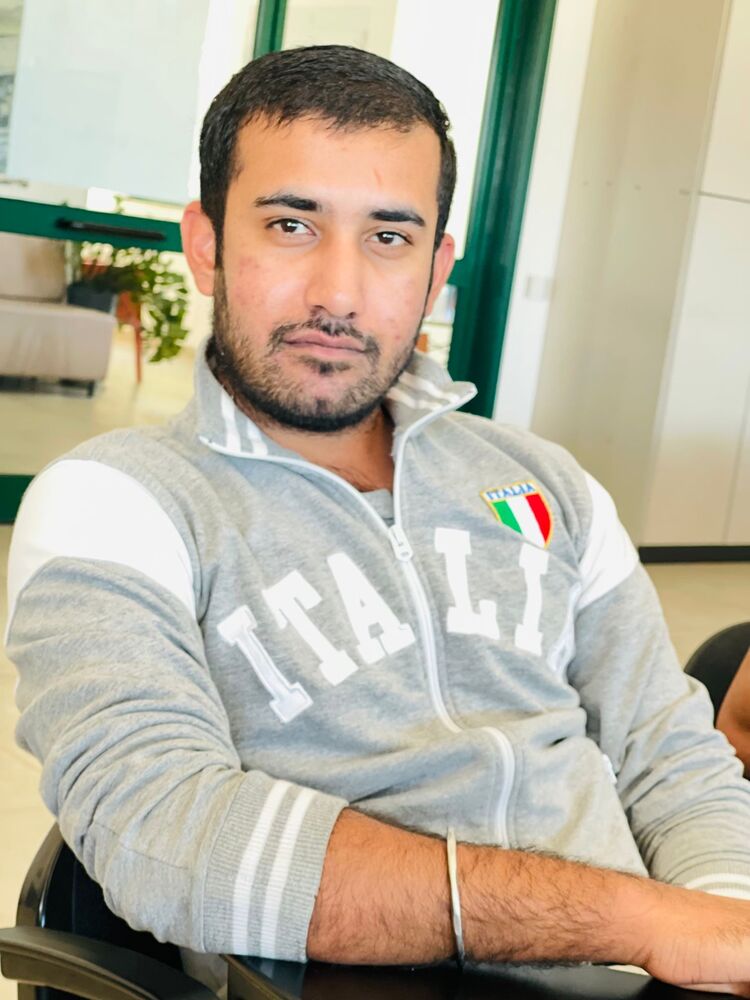  43769937  Atif, 27 ,    Castiglione Del Lago