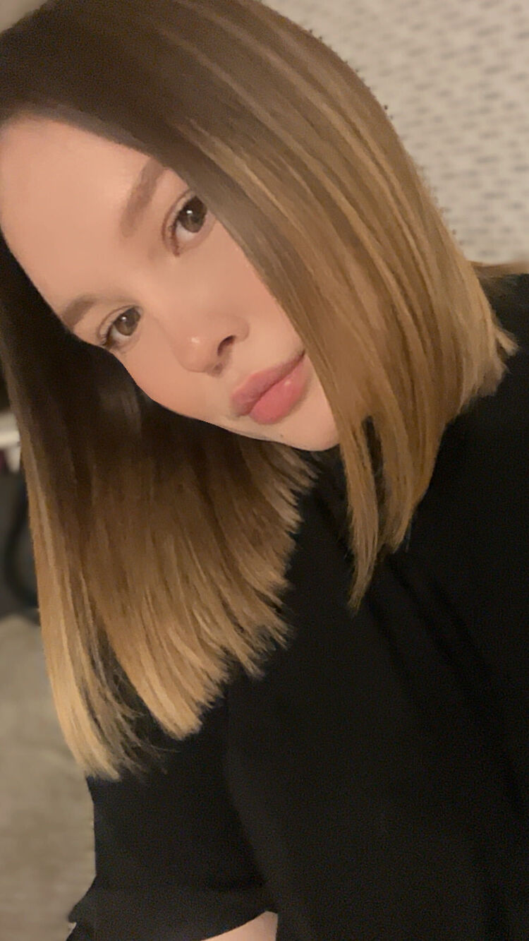  44675147  Alina, 22 ,    