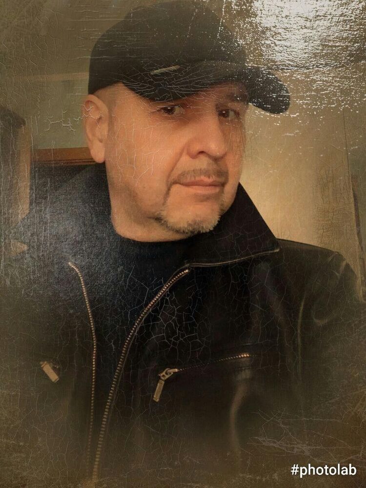  22207517  , 57 ,    