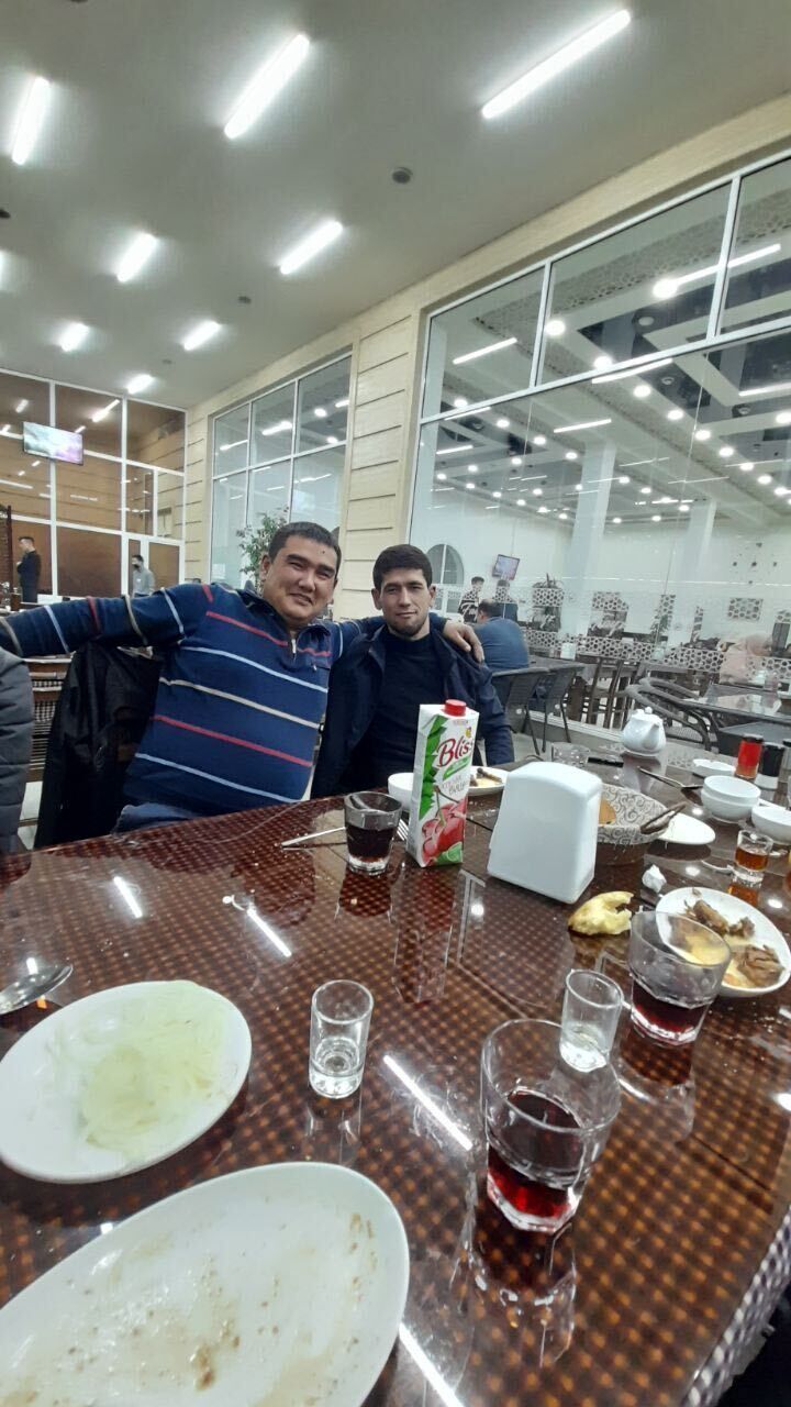  51364807  Abduvali, 31 ,    