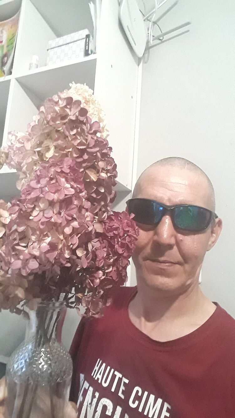  52070347  , 42 ,    