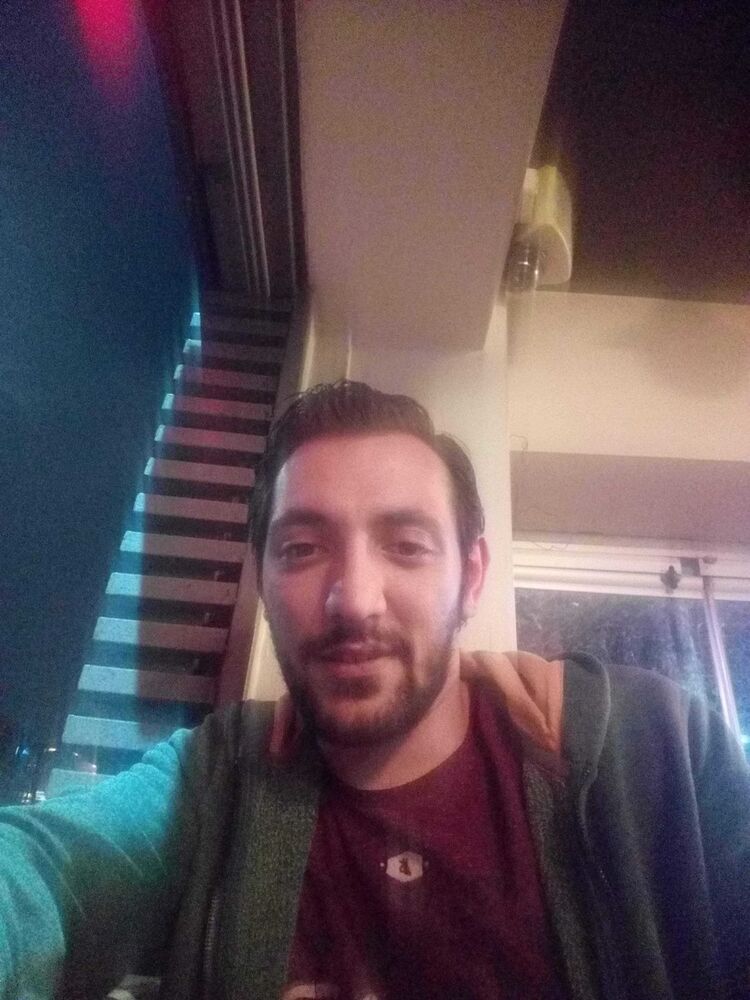  19007157  Kudret, 38 ,    