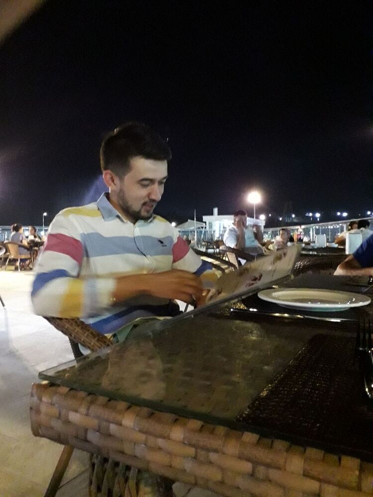  16882527  Enes, 30 ,    