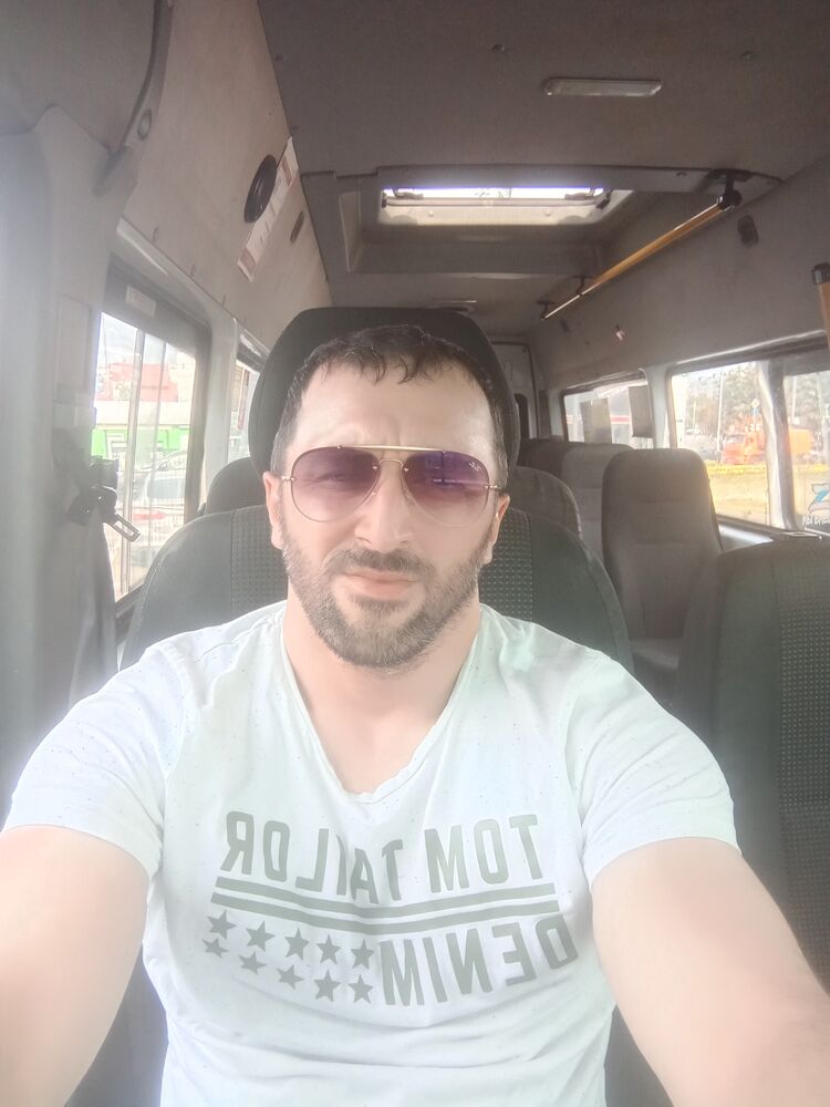  42958777  , 39 ,    