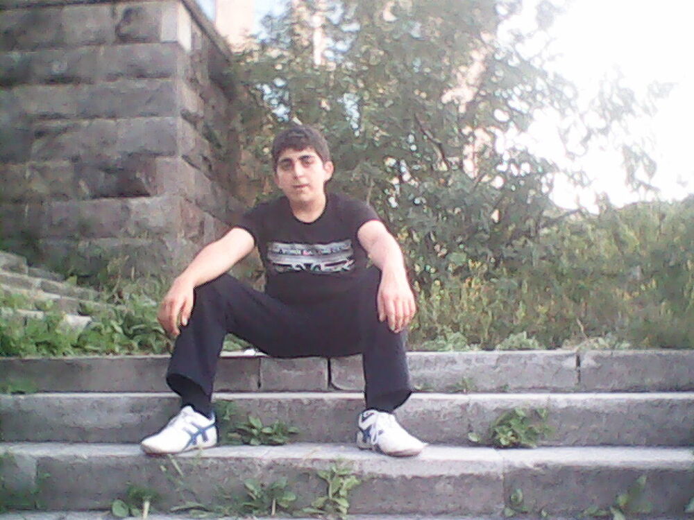  4506777  Harut, 32 ,    