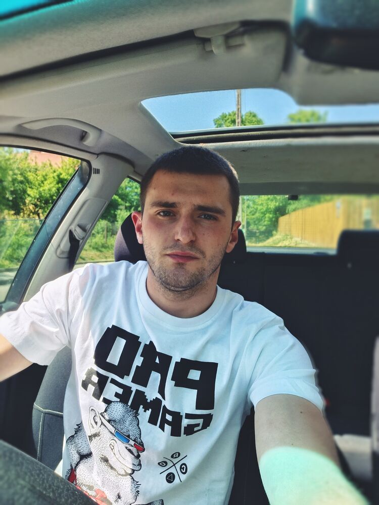  ,   Vlad, 26 ,   ,   