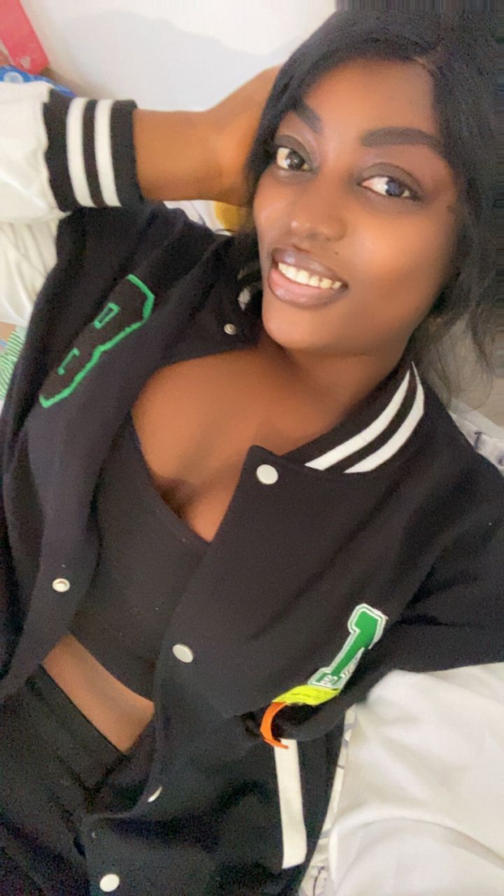 ���������� ���������, ���� ������� Leila, 23 ����, ������������ ��� ����� � ���������, c�������� ���������