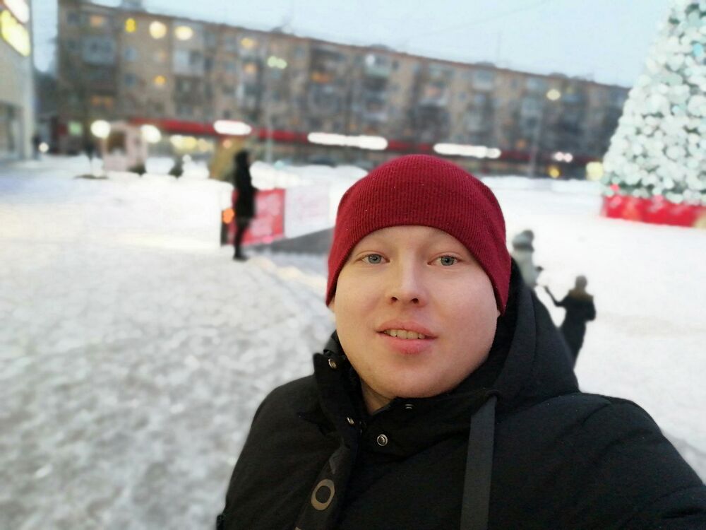  ,   Viktor, 31 ,   ,   , c 