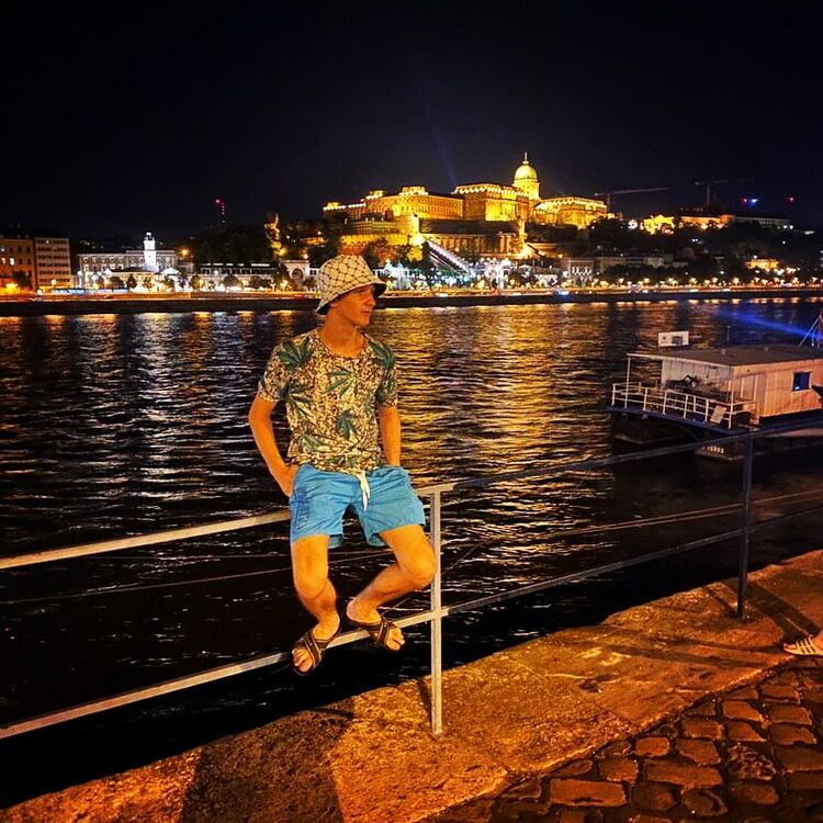  Godollo,   , 20 ,   ,   