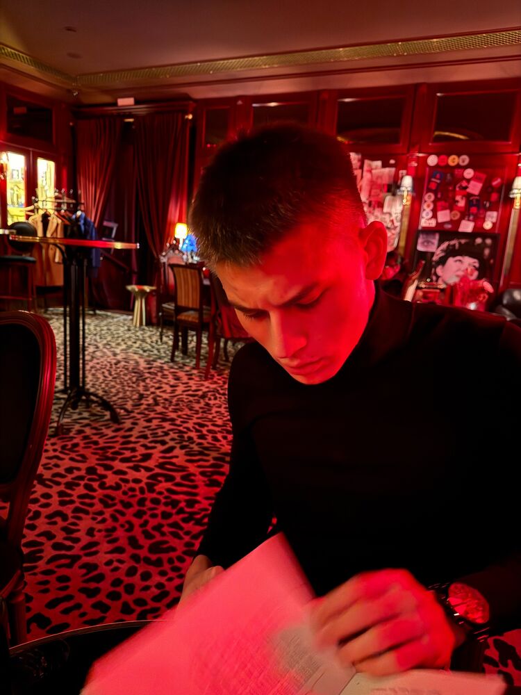  54349787  , 24 ,    -