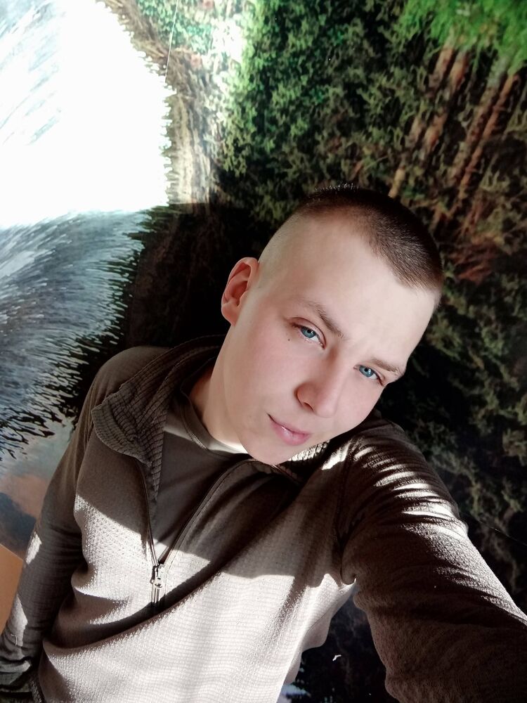  35919577  Kirill, 25 ,    