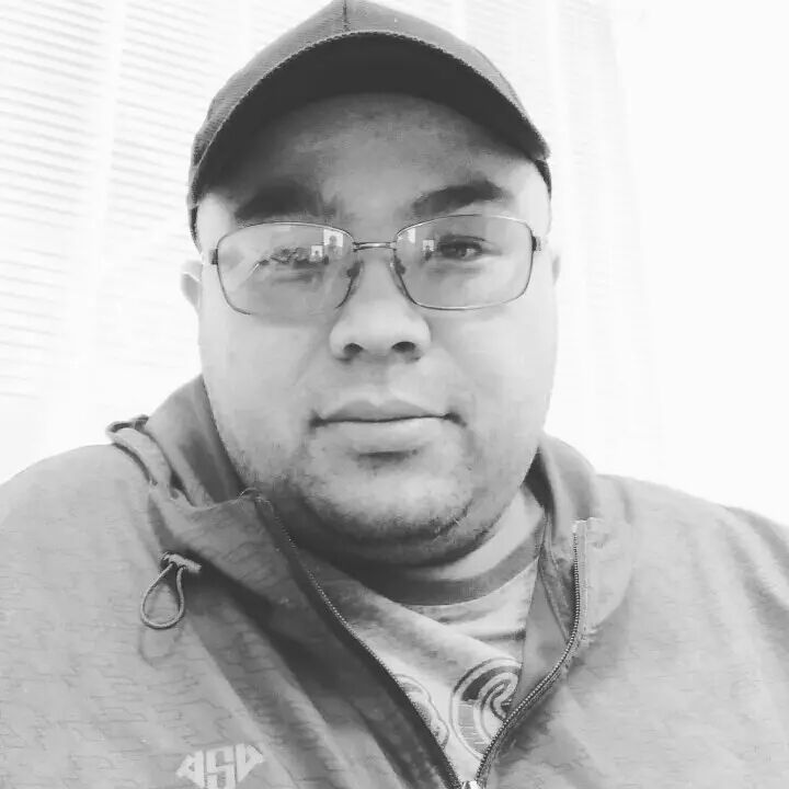  28518297  Ilxam, 44 ,    