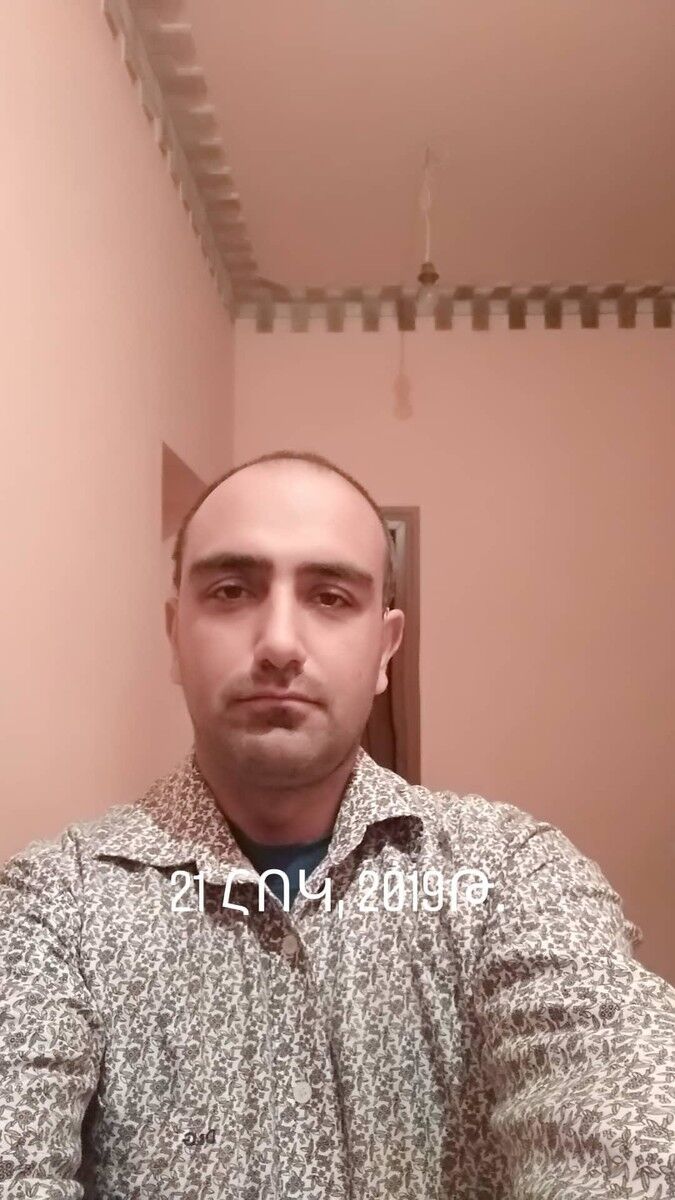  18262297  Karen, 41 ,    