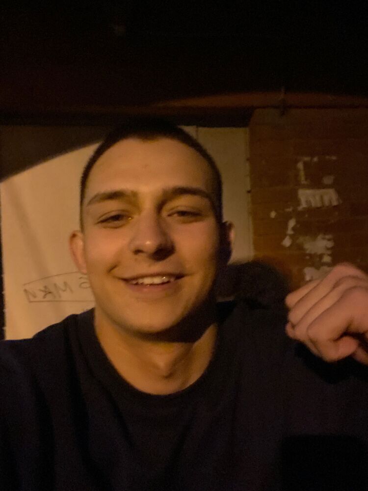  35327087  , 21 ,    -