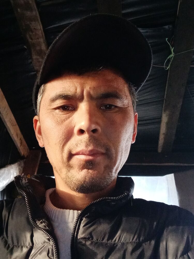  24335877  Sherali, 39 ,    