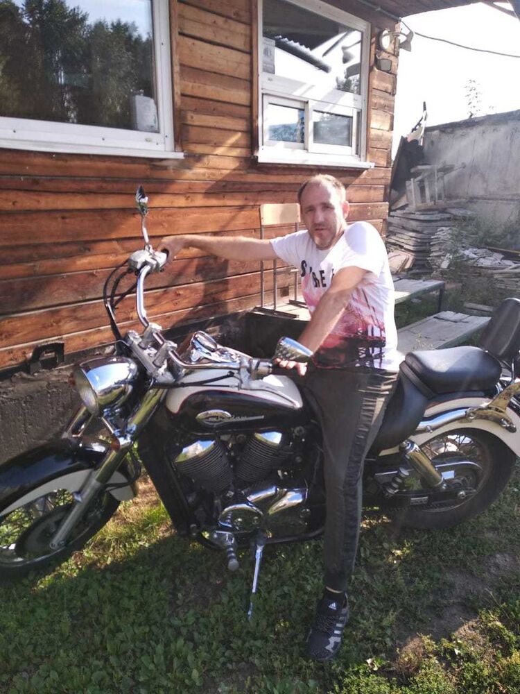  19558427  , 51 ,    