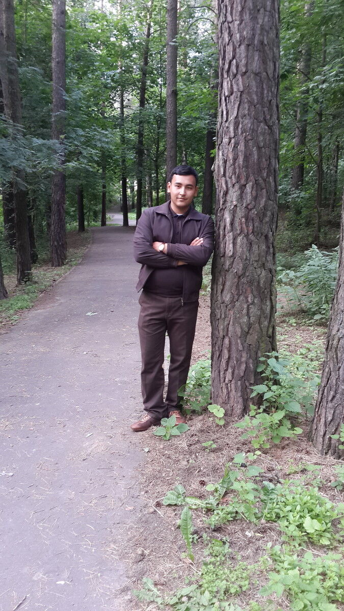  ,   Emir, 36 ,   