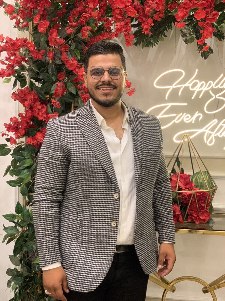  53911137  Omar, 26 ,    