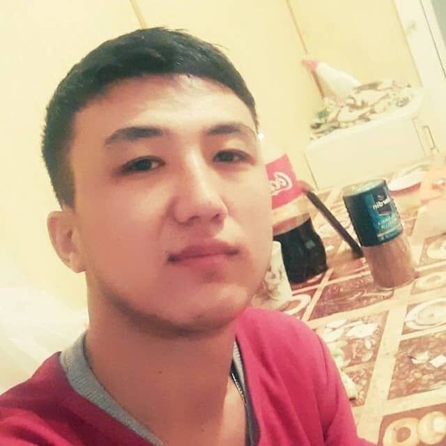  44299037  Farrukh, 26 ,    