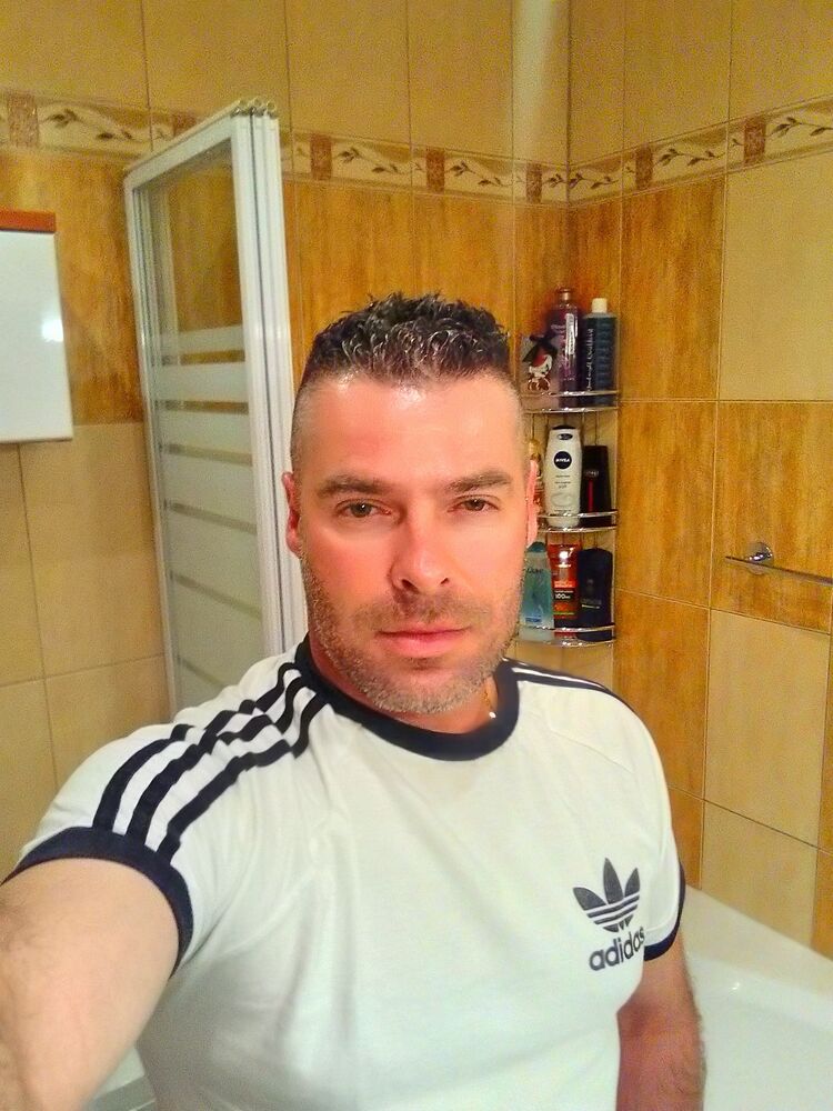  43627177  Radovan, 39 ,    Bedworth