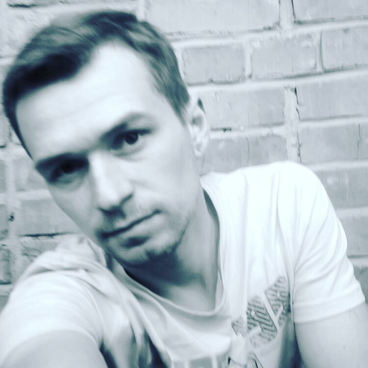  9795417  , 37 ,    