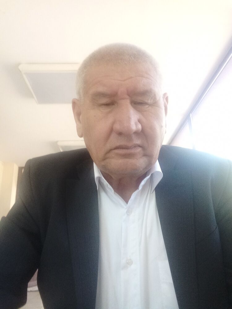  47951927  Nadyrov, 62 ,    