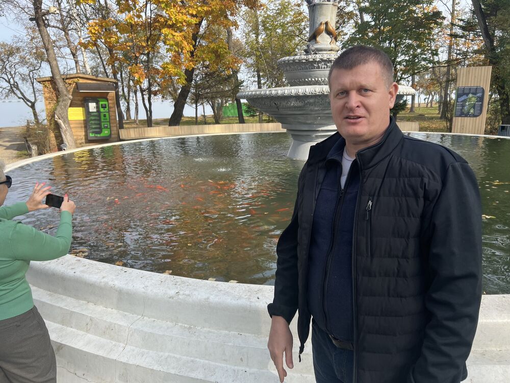  ,   Vadim, 52 ,   ,   , c , 