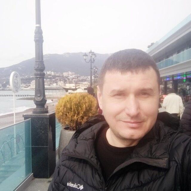  54625737  , 44 ,    North Hollywood