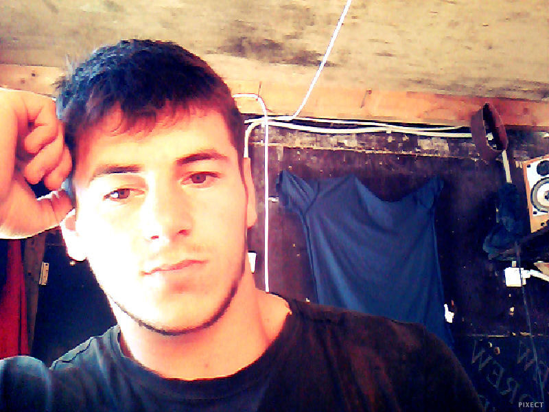  6341757  Anton, 32 ,    