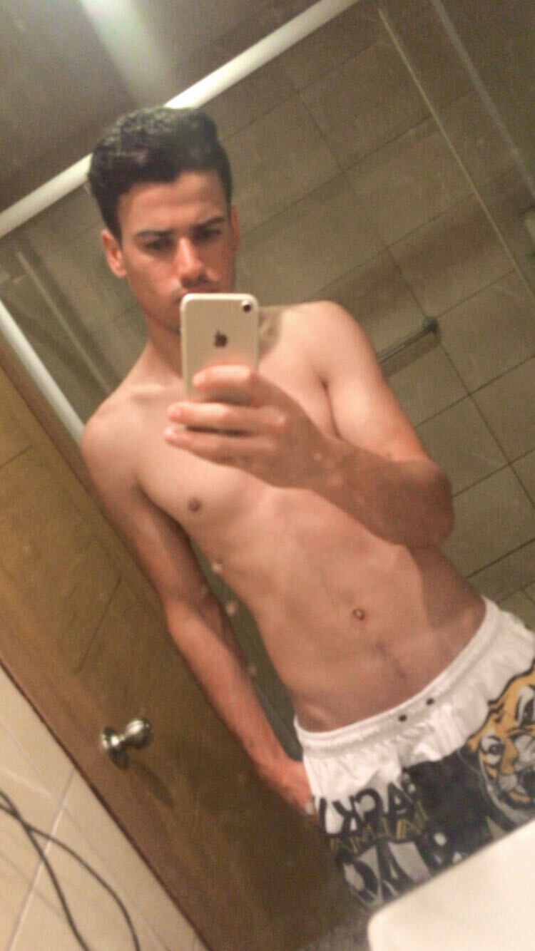  35825977  Deniz, 25 ,    