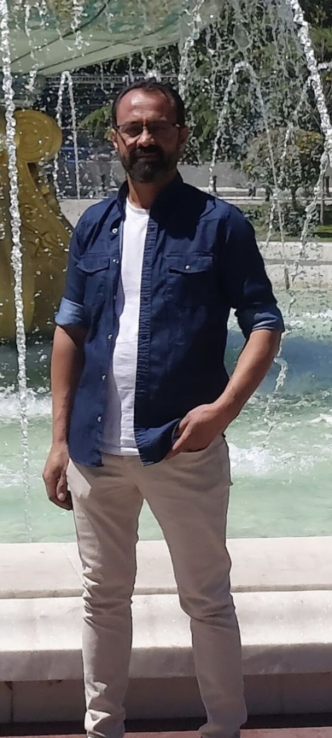  53786227  Ali, 44 ,    