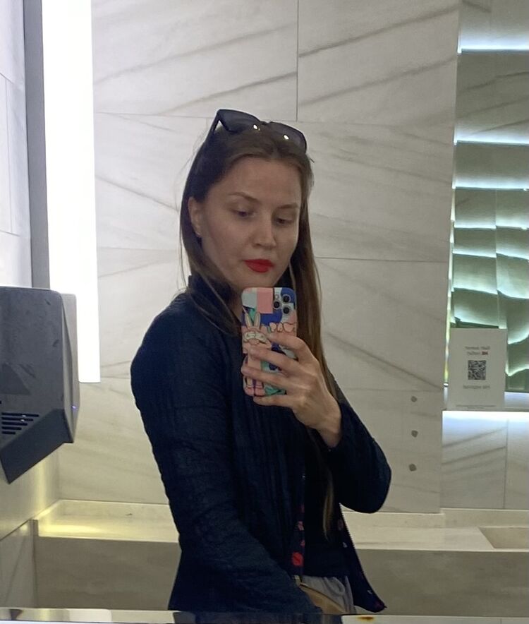  54274927  Lexi, 33 ,    