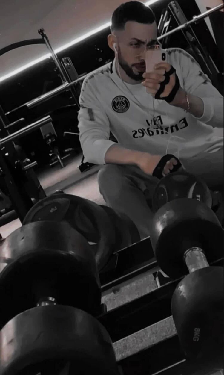  ,   Radouan, 29 ,   ,   , c 