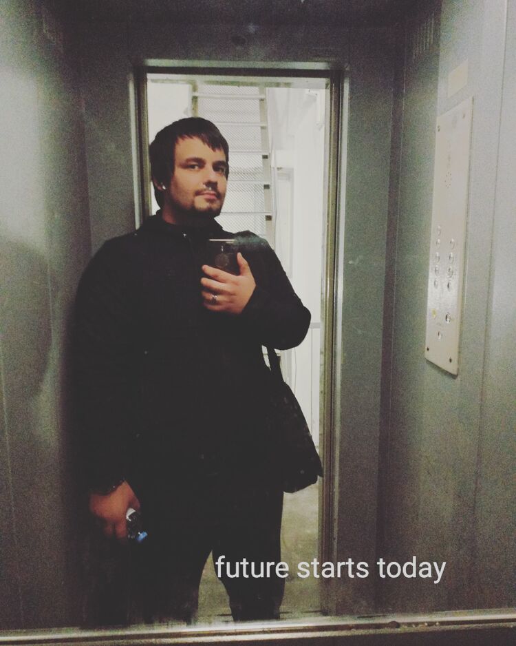  36883057  Aynula, 30 ,    