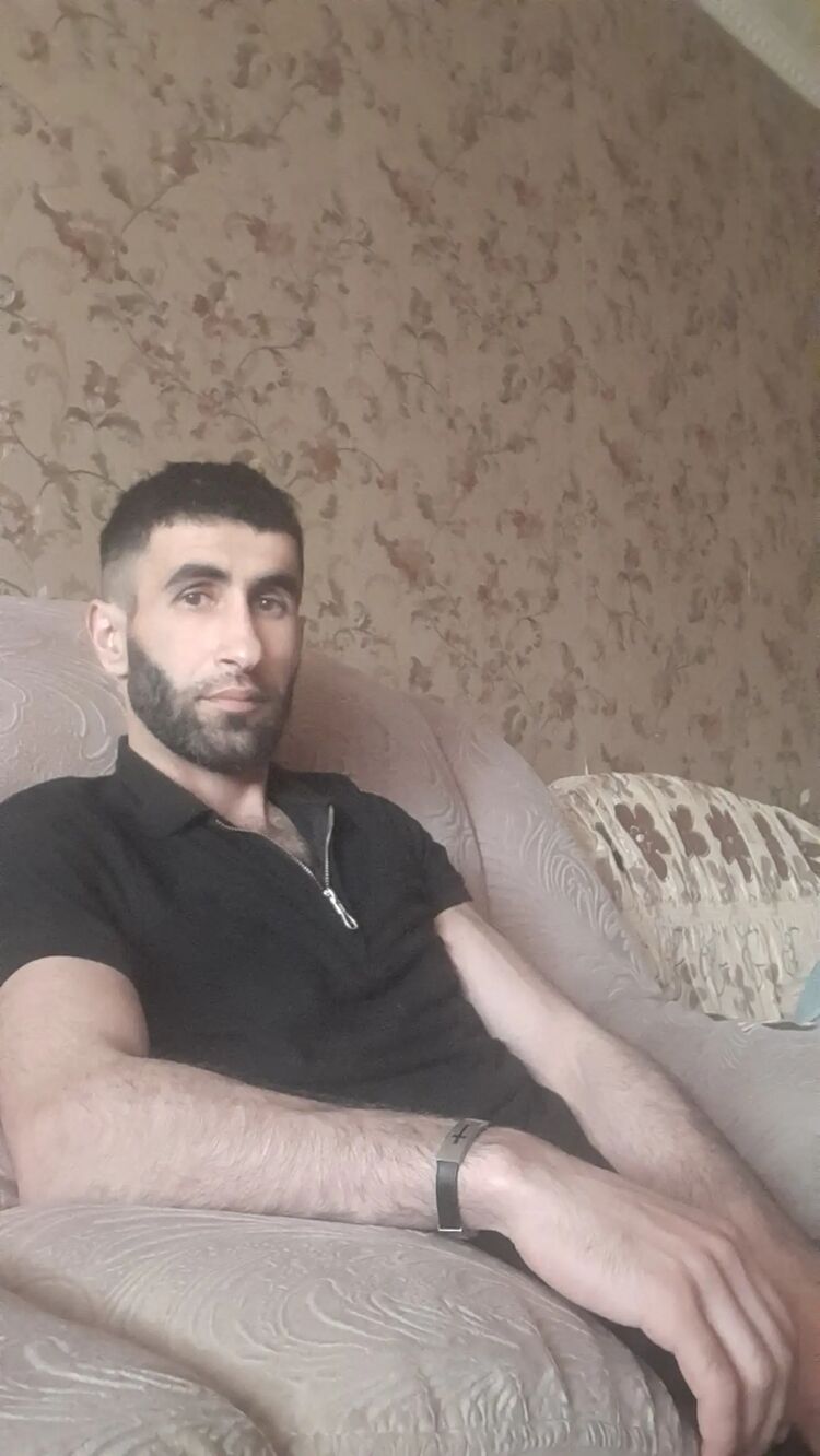  ,   Nerses, 37 ,   c 