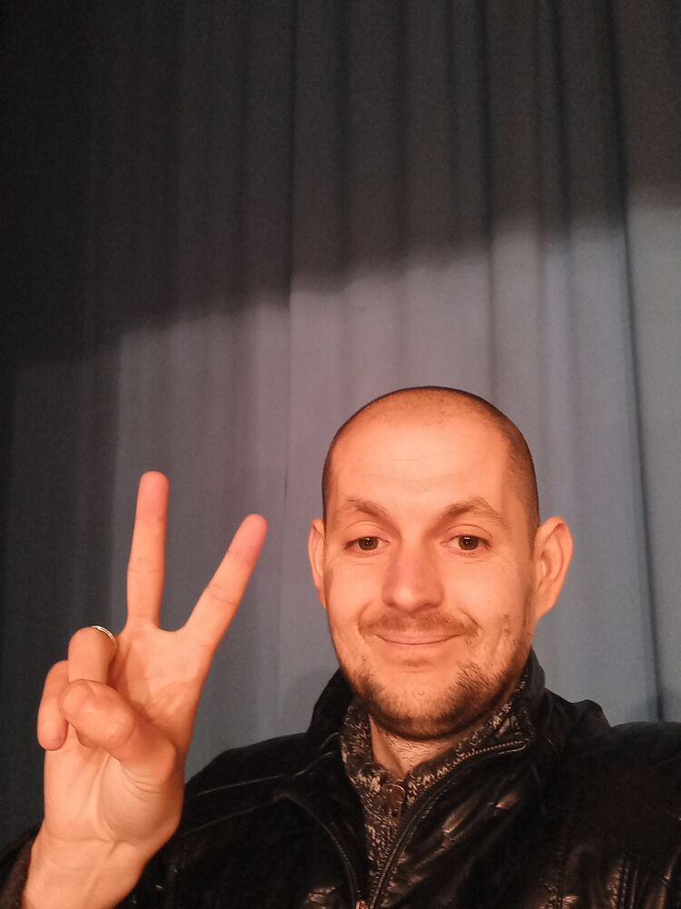  47740437  Igorek, 38 ,     