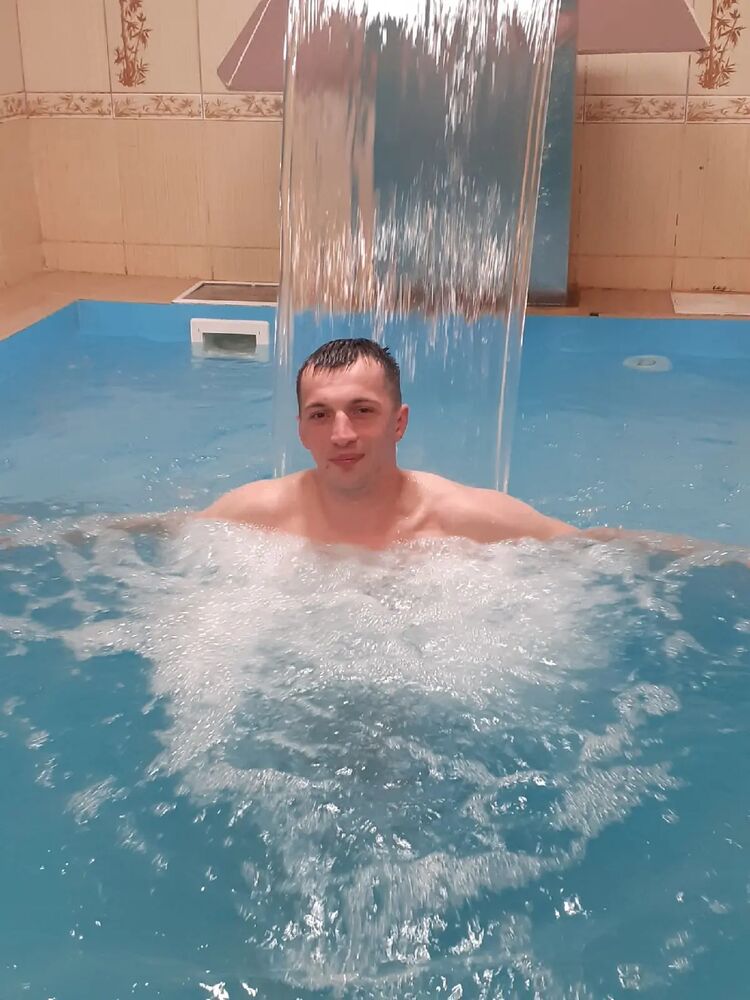  36265517  Kostya, 36 ,    