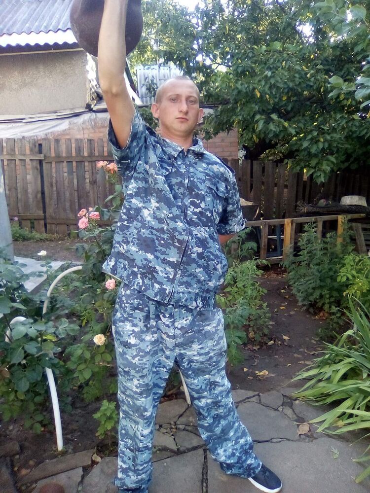  38108297  , 33 ,    