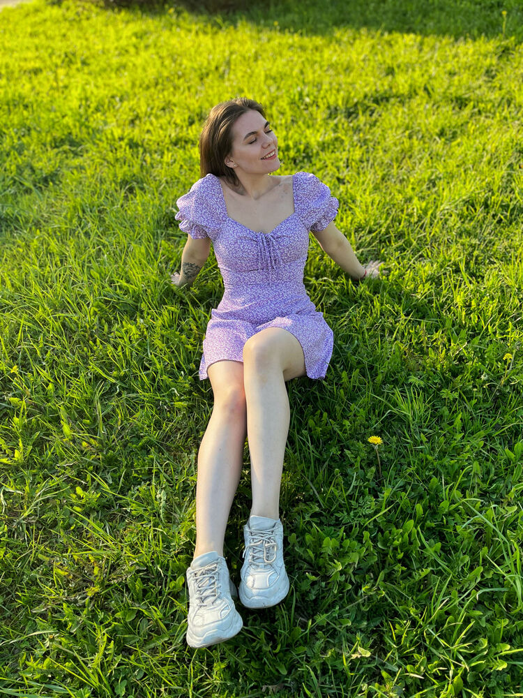  44047027  , 26 ,    -