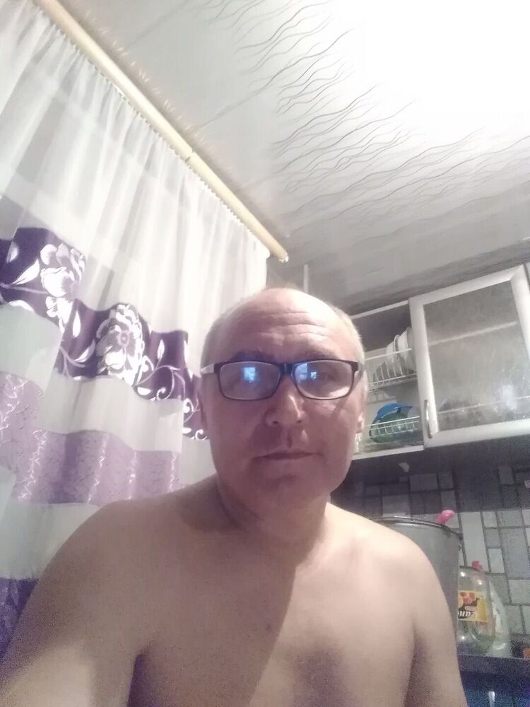  22968187  , 51 ,    
