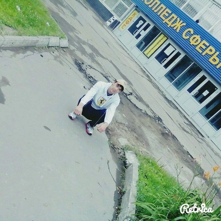  34348807  Odiljon, 31 ,    