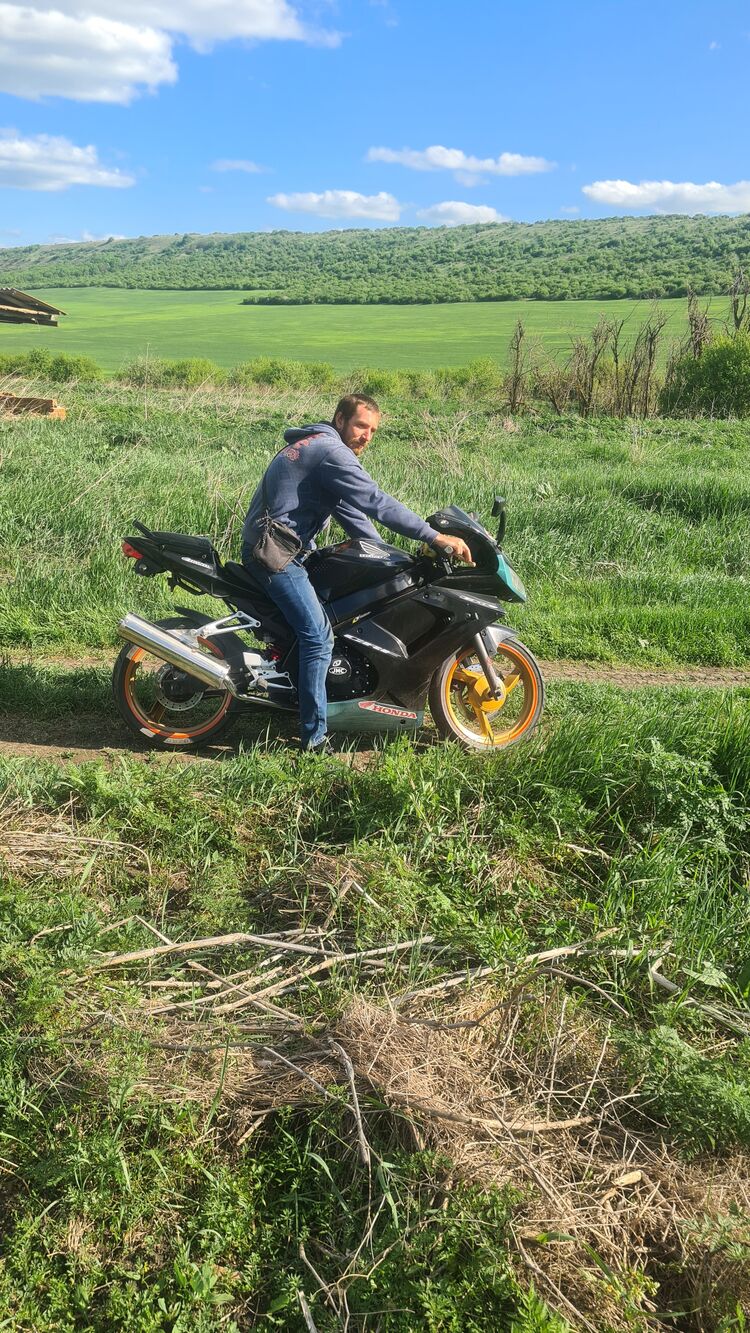  43668527  , 35 ,    