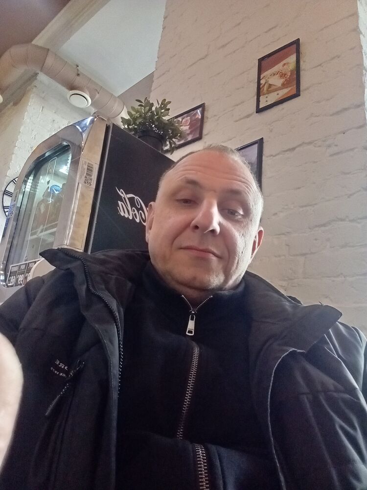  48057017  , 42 ,    