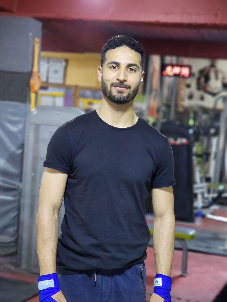  ,   Tarik, 26 ,   ,   