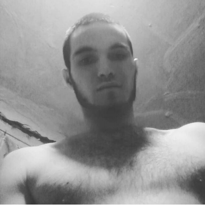  44638717  , 24 ,     