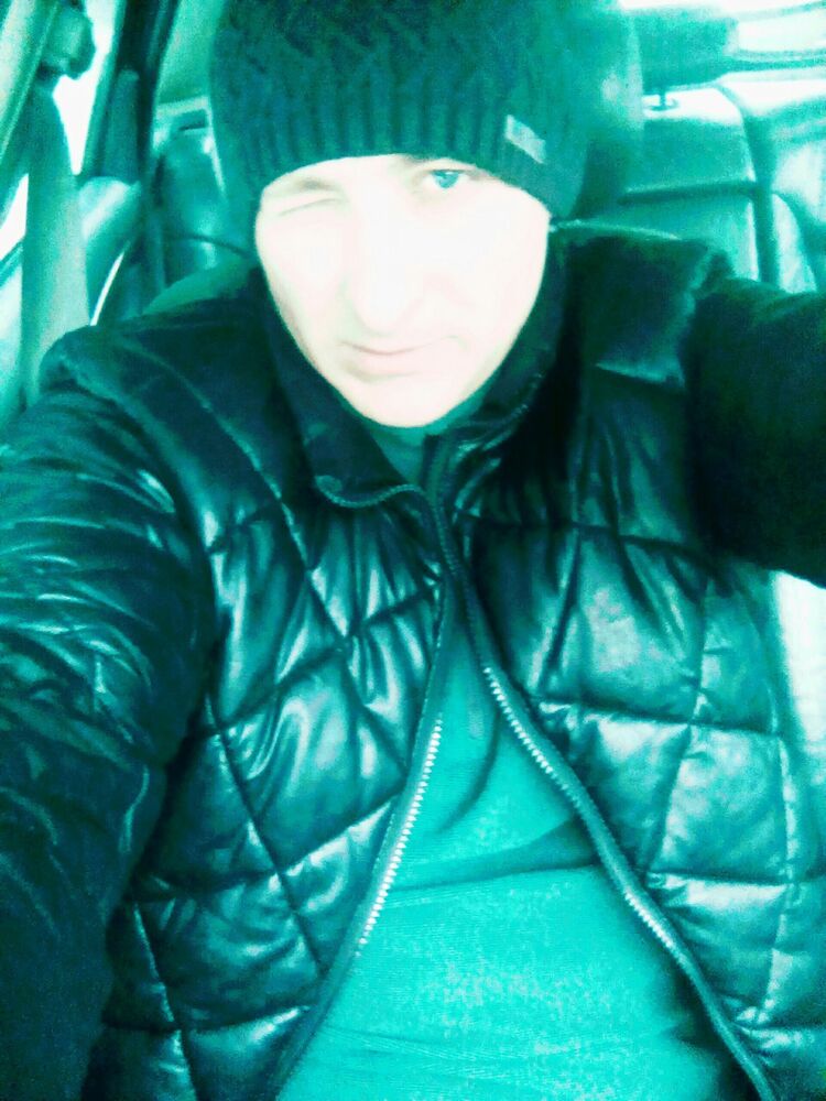  54532807  Alexander, 39 ,    