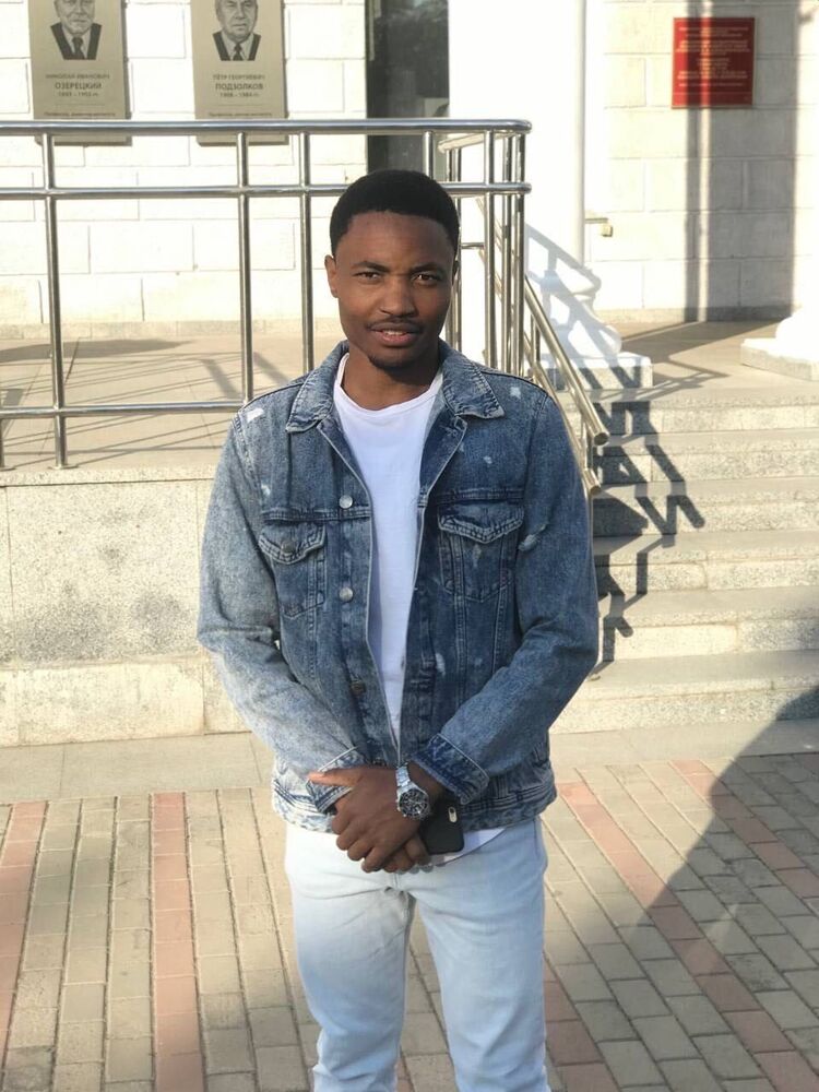 ���� 24139887 ������� YCee, 32 ����, ���� ���������� � �����������